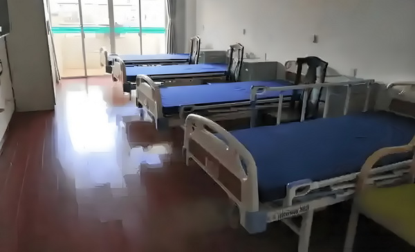 《南京照相馆》很好，能爆！